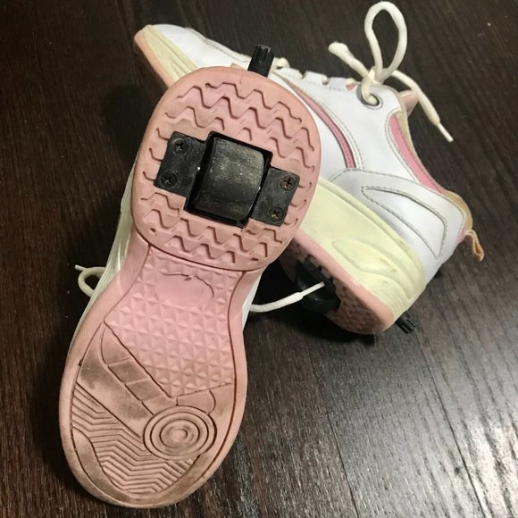 White Sneakers with Wheels - Picture 6 of 8